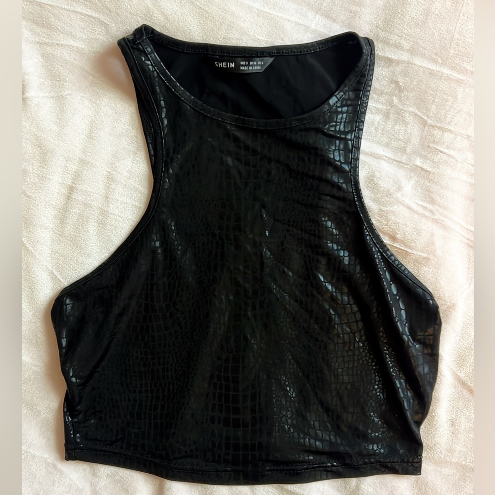 Shein black texture crop top